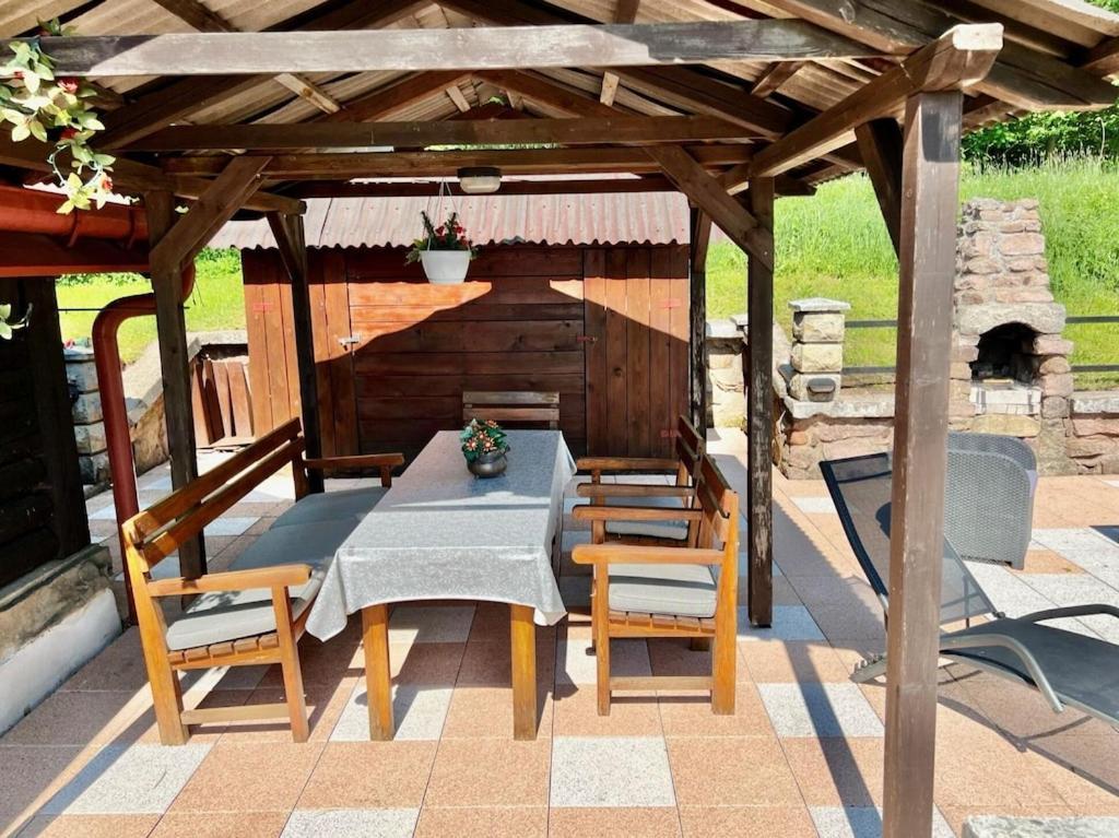 Holiday Home Marianne Velke Svatonovice Bagian luar foto
